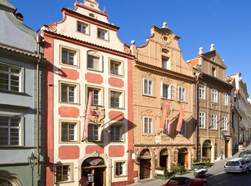 Hotel Red Lion 4*